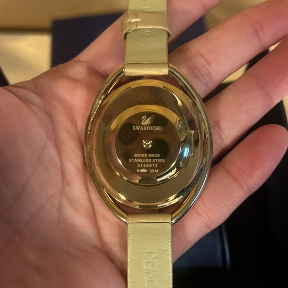 Swarovski Watch - Picture 5 of 6